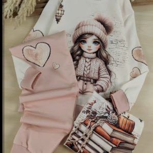 بلوز شلوار دختر کتابخوان